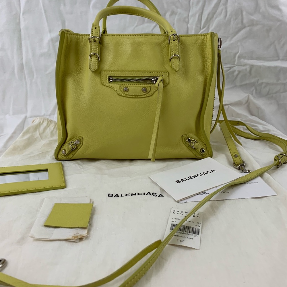 Balenciaga papier A4
